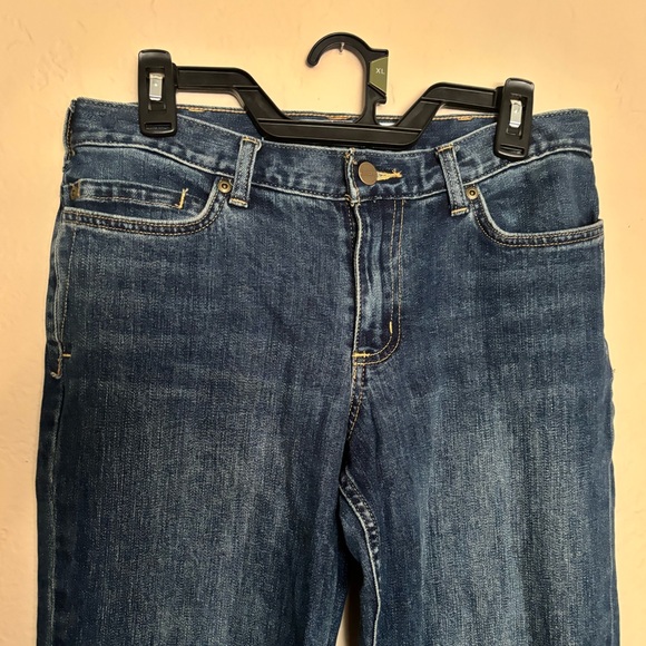 Carhartt Women’s Loose Fit Straight denim jeans. Size 6 regular - Picture 3 of 9